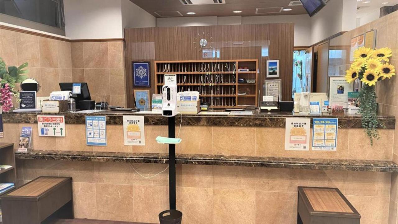 Toyoko Inn Okinawa Naha Kokusai-Dori Miebashi-Eki Kültér fotó