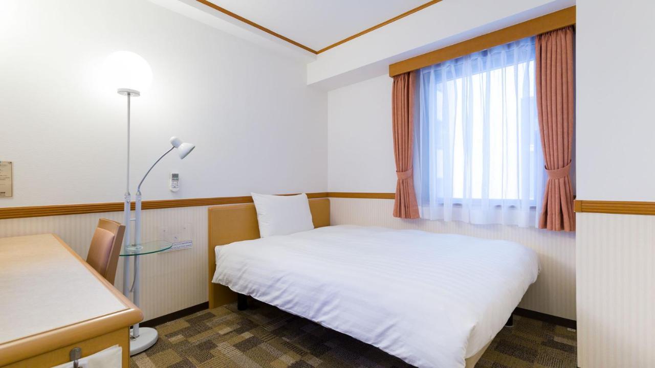 Toyoko Inn Okinawa Naha Kokusai-Dori Miebashi-Eki Kültér fotó