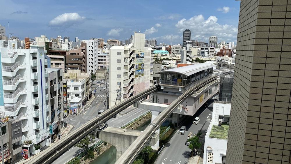 Toyoko Inn Okinawa Naha Kokusai-Dori Miebashi-Eki Kültér fotó